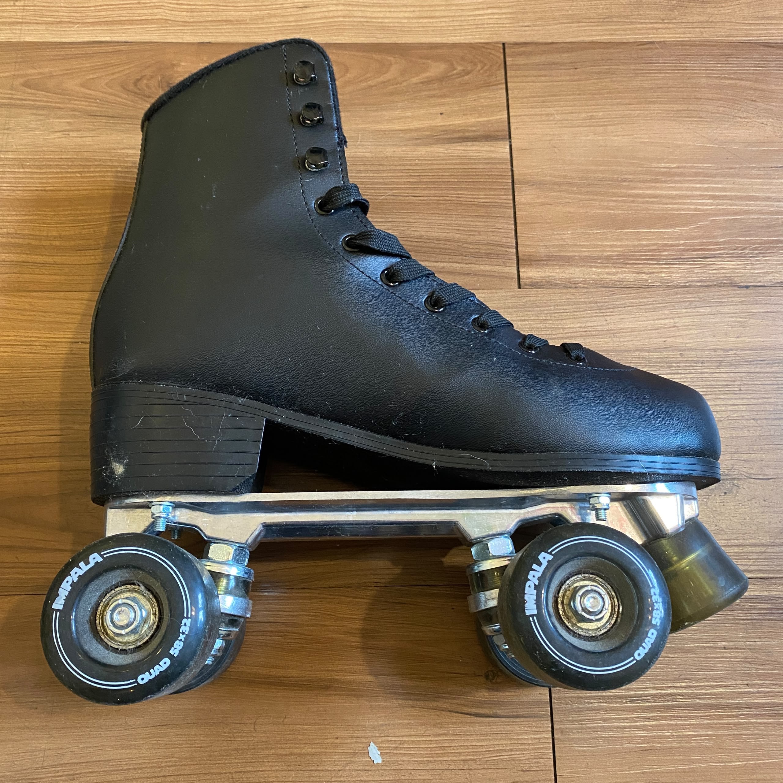 IMPALA - Black Quad Roller Skates (EU41 / USED) 