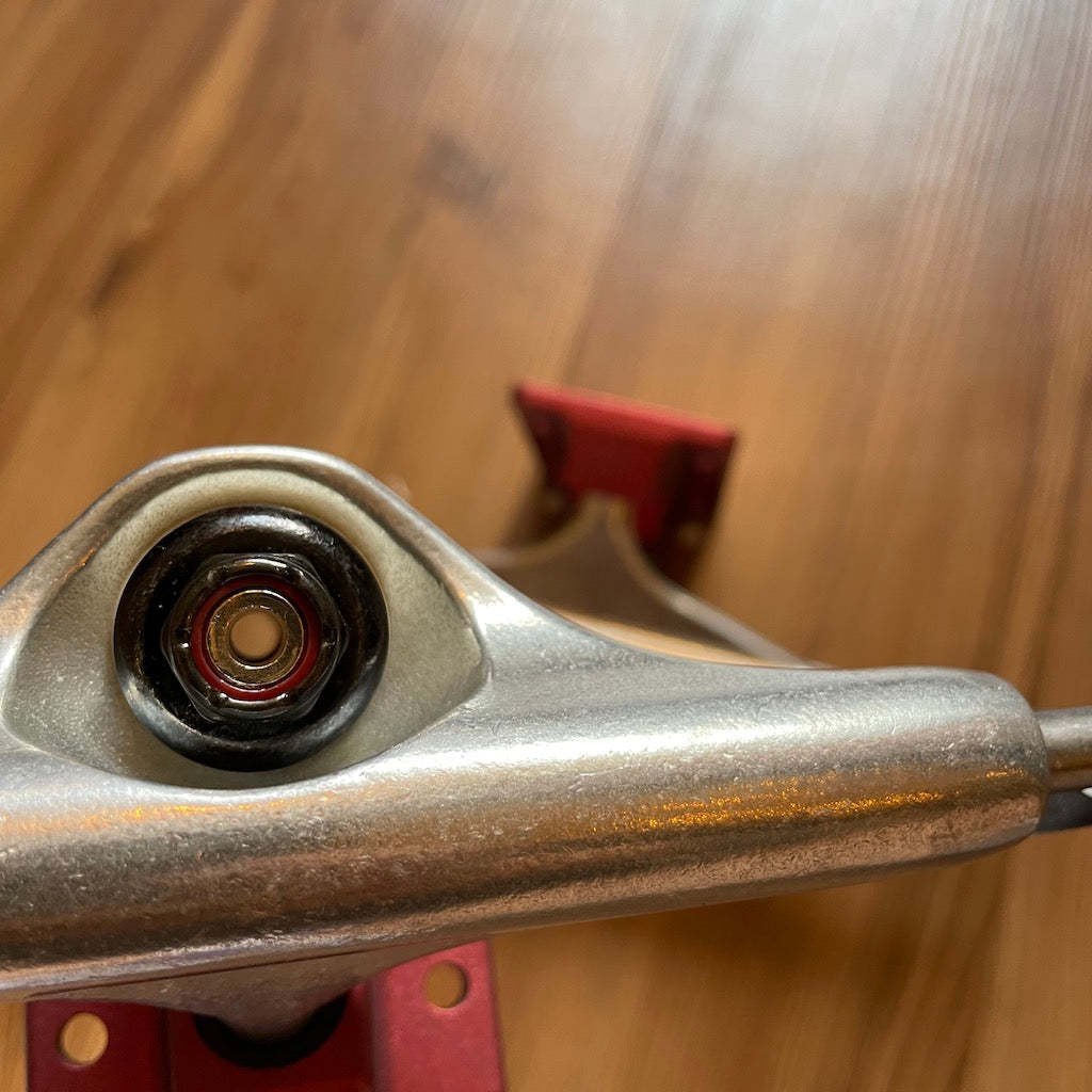 INDEPENDENT - Stage 11 Forged Hollow (Delfino Red/Silver) Skateboard Trucks