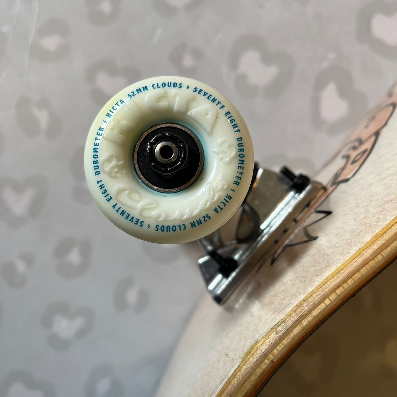 KROOKED - Worrest Sagitarius 8.5" Complete Skateboard (Independent + Ricta Premium Promo)