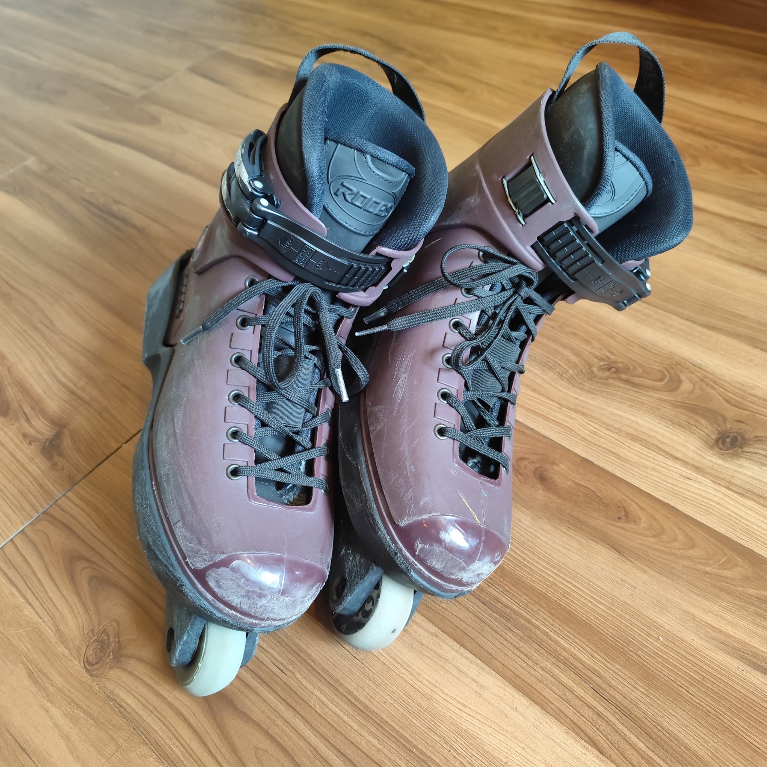 ROCES - Chestnut M12 Aggressive Inline Skates (USED / EU44)