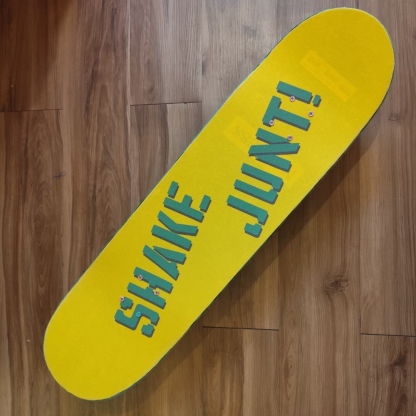 MADNESS - Side Eye Blend Super Sap R7 8.5" Complete Skateboard (Independent + Shake Junt + Chaya Promo Deal!)