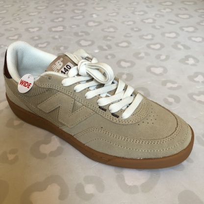 NB NUMERIC - 440 V2 Low (Incense / Rich Oak) Skate Shoes