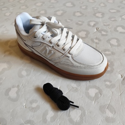 NB NUMERIC - Andrew Reynolds 933 (WWB White / Gum) Skate Shoes