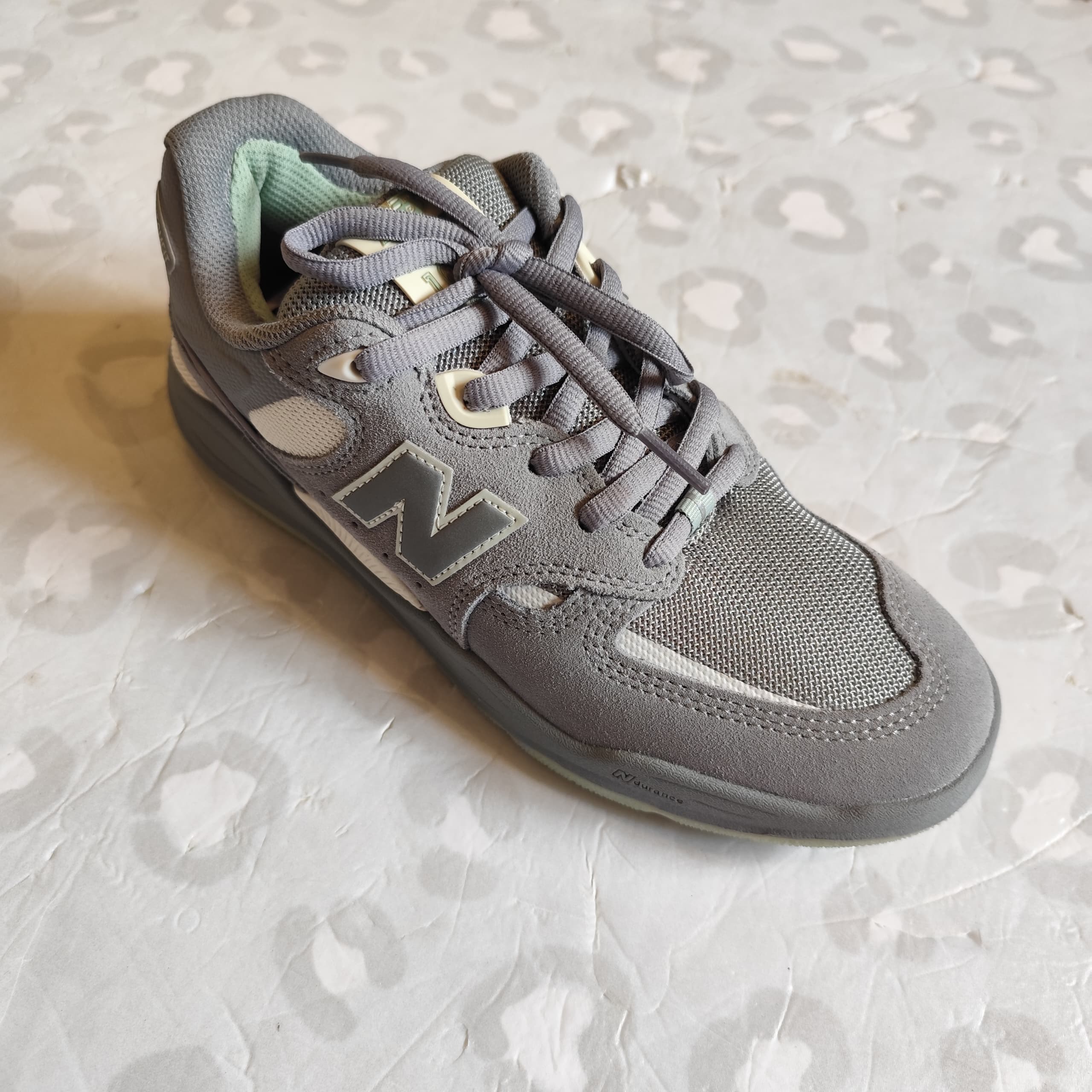 NB NUMERIC - Tiago Lemos 1010 (PS Grey / Sea Salt) Skate Shoes