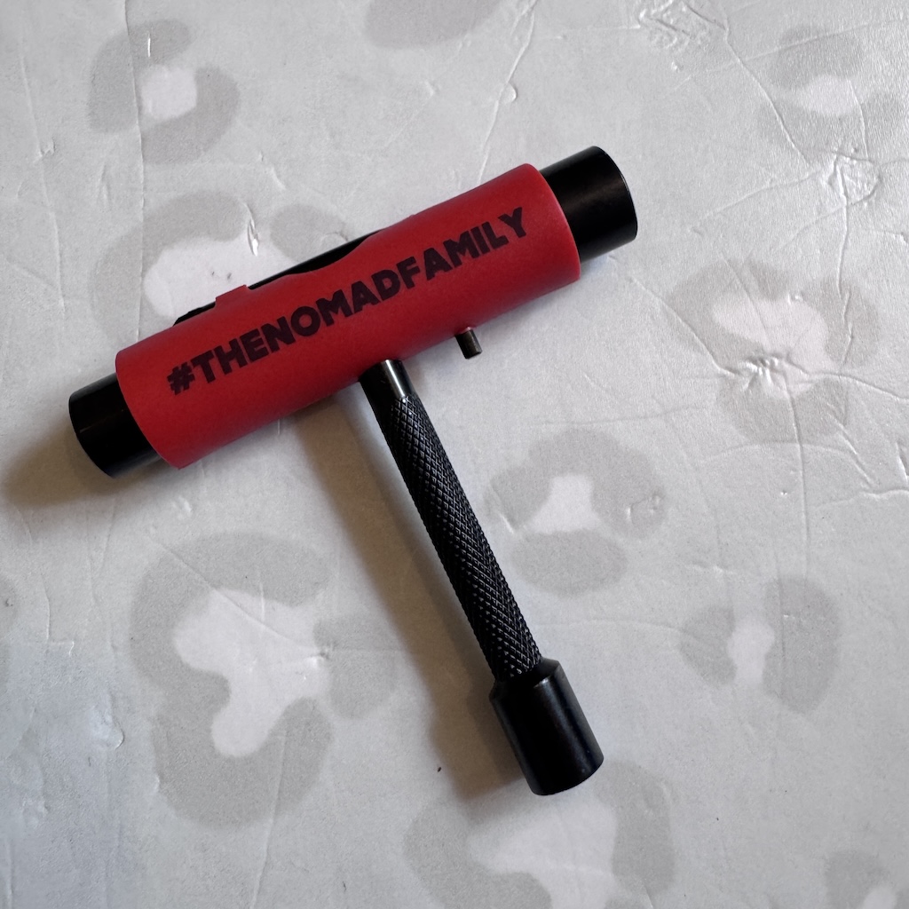 NOMAD - Skateboard T-tool (Various Colours)