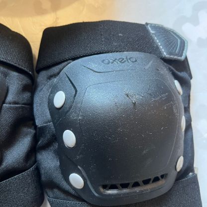 OXELO - Helmet & Protective Padset (Small / USED)
