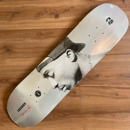 Supreme - supreme Tupac hollgram デッキ　新品 Supreme | 'Tupac Hologram' (2020) | Available for Sale | Artsy