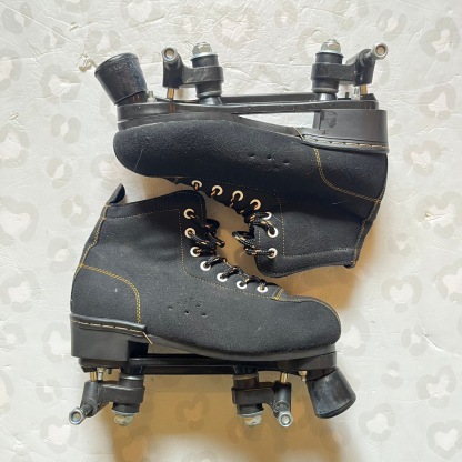 BLANK - Black Quad Roller Skates (EU40 / USED)