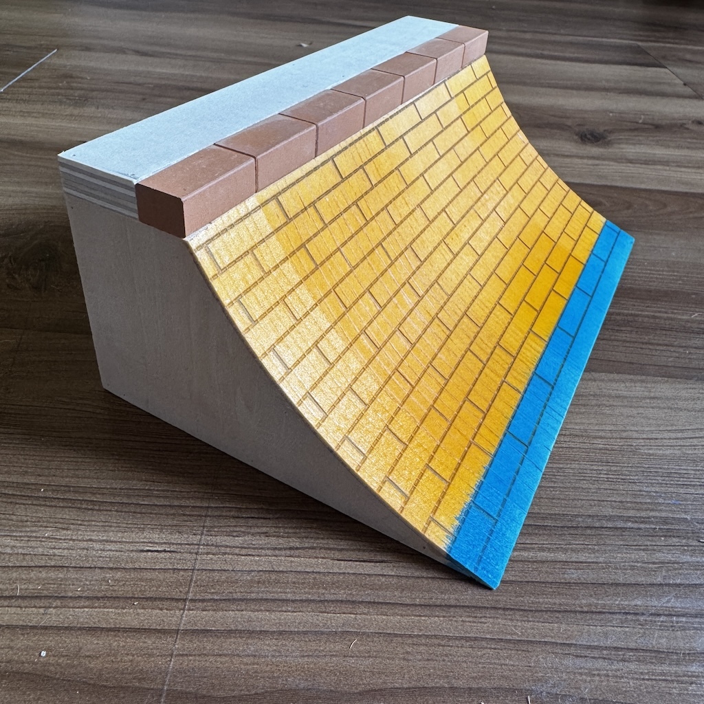 BLANK - Quarterpipe Fingerboard Obstacle