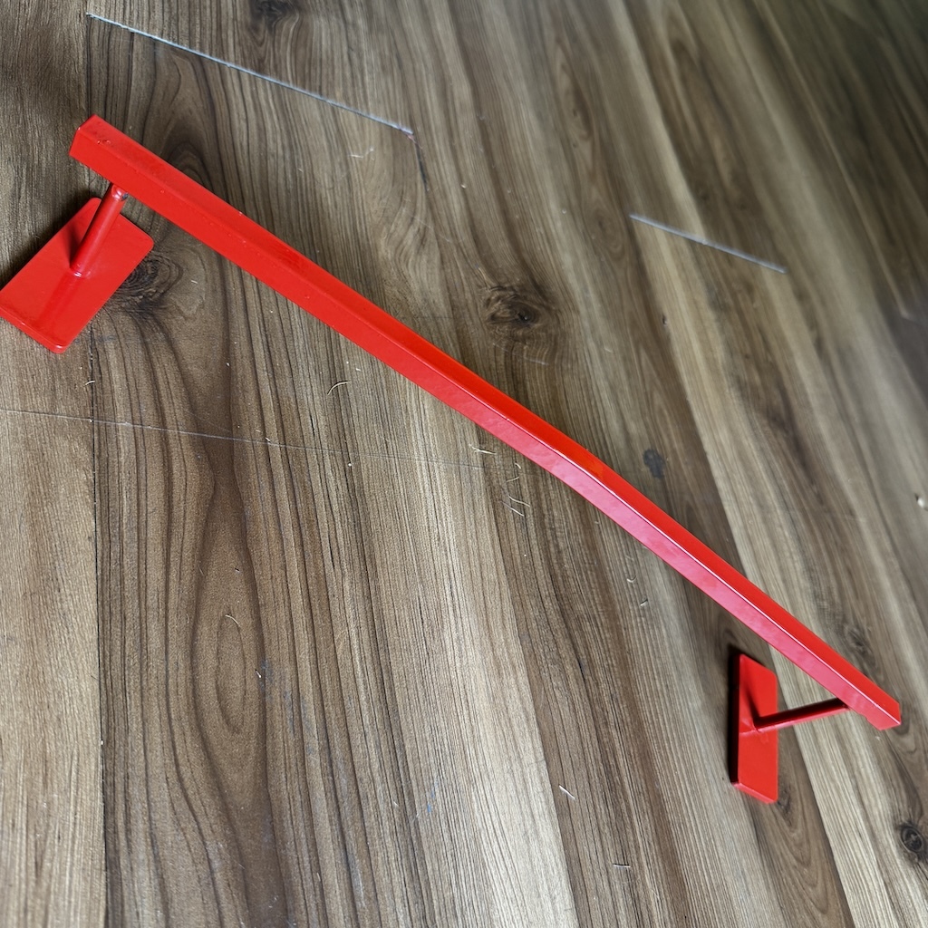 BLANK - Red Arch Fingerboard Obstacle