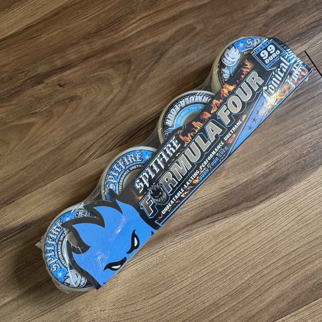 SPITFIRE - Formula Four Conical Full Natural 52mm/99 Skateboard Wheels