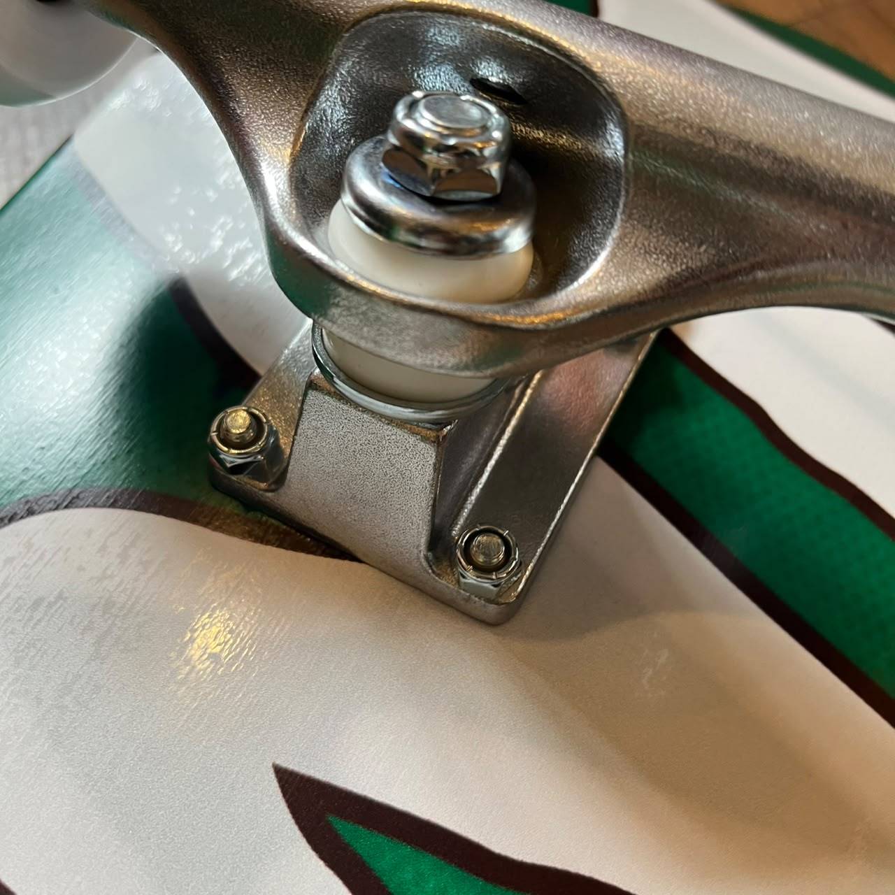 SIBLING - Sanitiser 8.0" Complete Skateboard