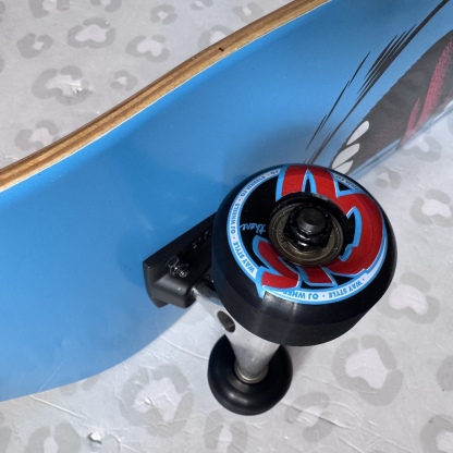SANTA CRUZ - Screaming Big Mouth Blue 8.0" Complete Skateboard