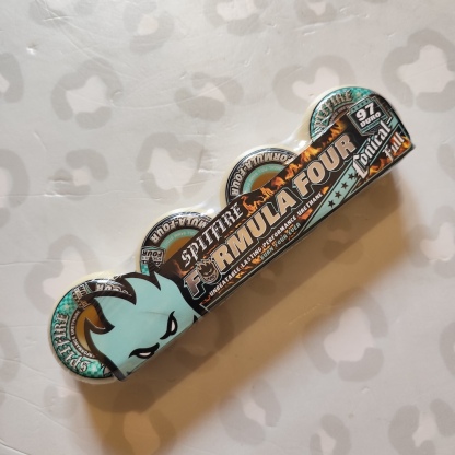 SPITFIRE - Formula Four Conical Full Natural 54mm/97 Skateboard Wheels