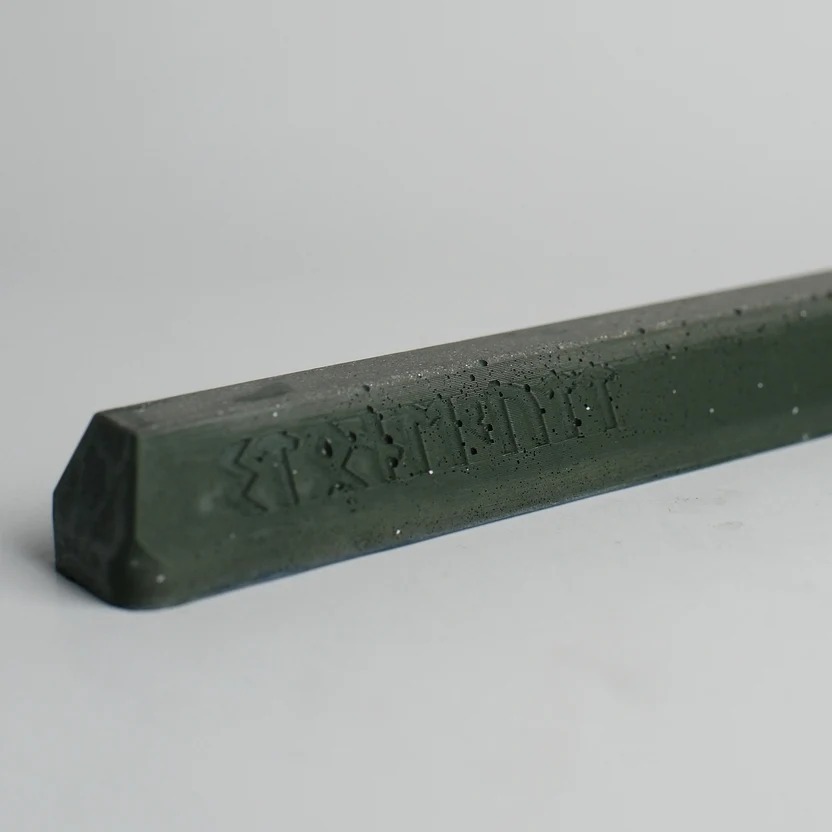 STONCUTT - Slappy (Flat Green With Relic) Classic Curb Concrete Fingerboard Obstacle