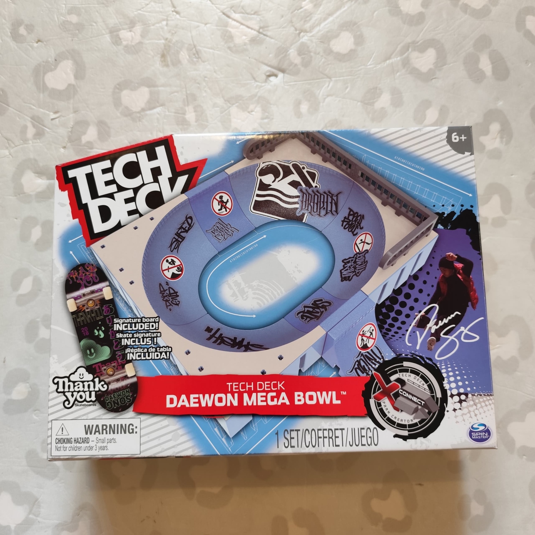 TECH DECK - Daewon Mega Bowl X-Connect Fingerboard Skate Park 