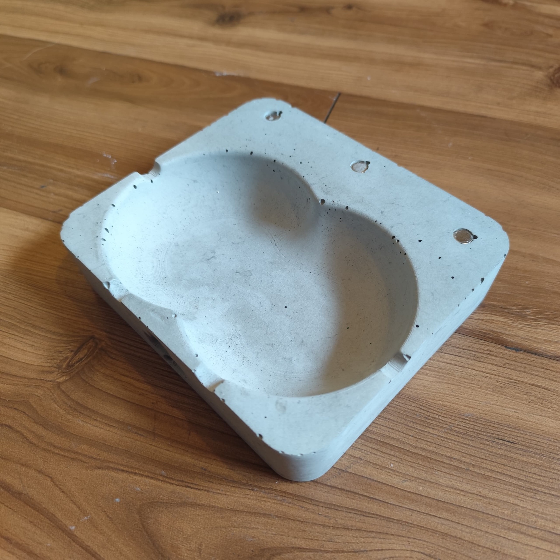 STONECUTT - T-Bowl Concrete Skatepark Tray