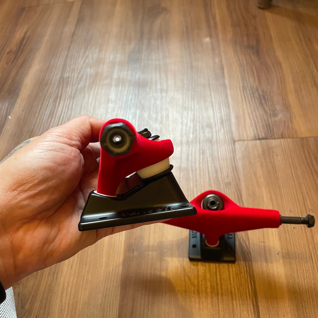 TENSOR - Mag Light Daewon Velvet Red Skateboard Trucks – Wheel