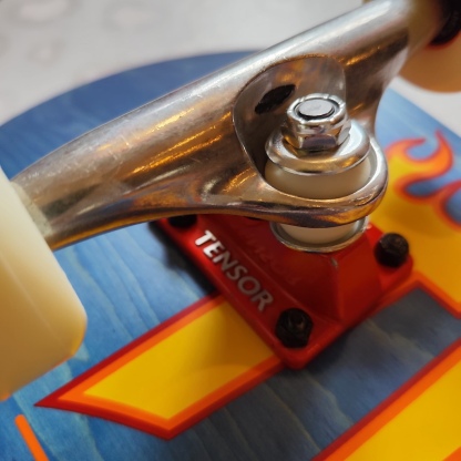 SANTA CRUZ - Thrasher Screaming Flame Blue 8.25" Skateboard (Premium Tensor + OJ Wheels Custom Promo!)