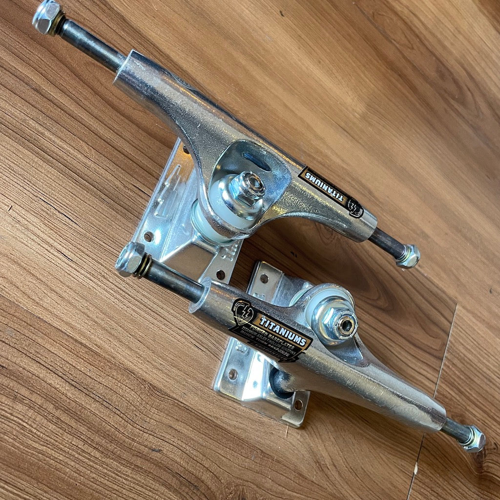THUNDER - Titanium Polished Skateboard Trucks – Wheel Love