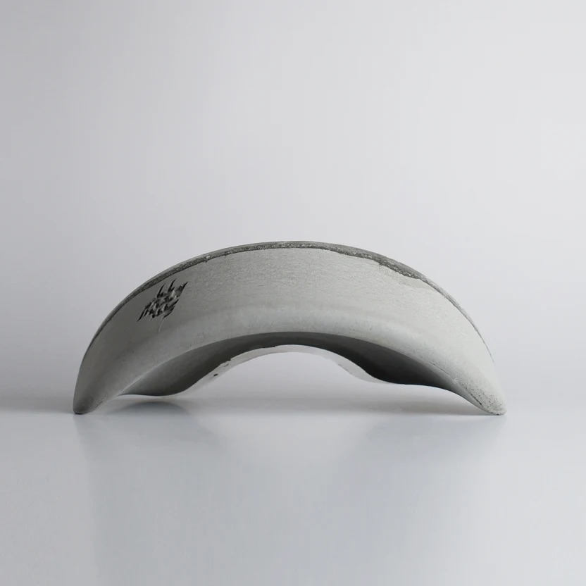 STONECUTT - Turnstyle (Natural) Concrete Fingerboard Obstacle
