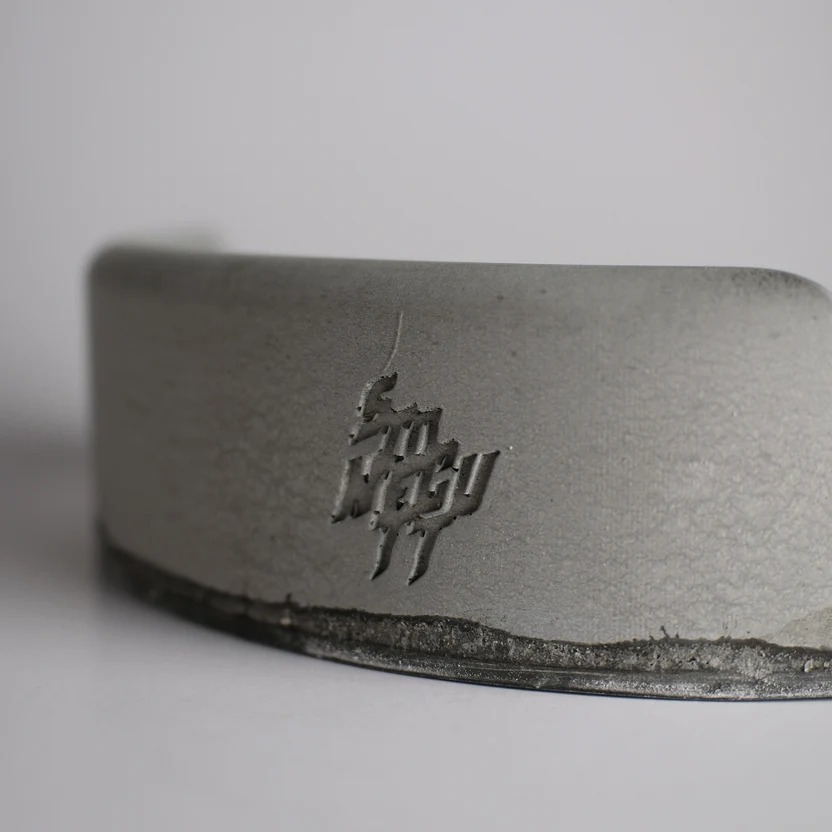 STONECUTT - Turnstyle (Natural) Concrete Fingerboard Obstacle