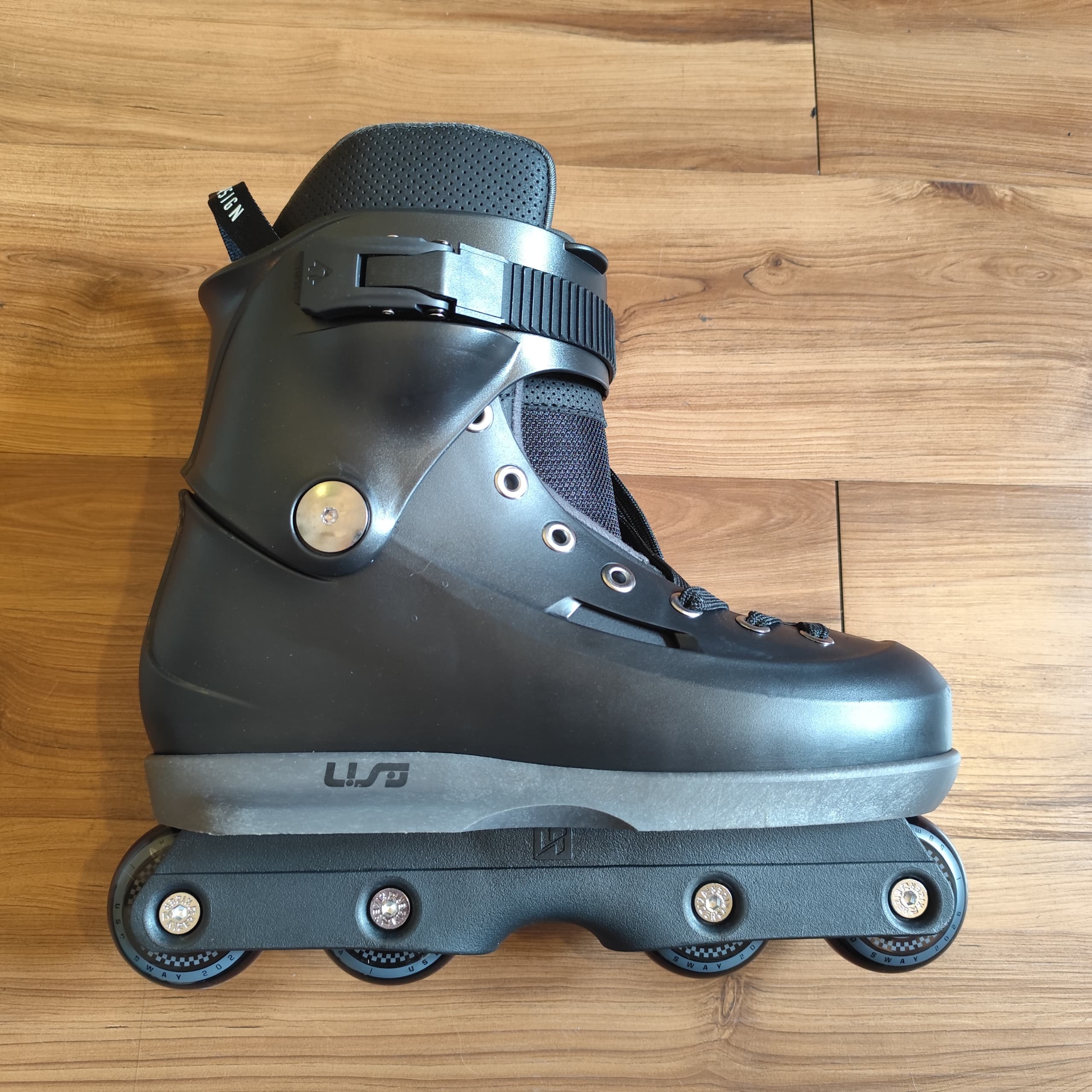 USD - Sway Chess Black Aggressive Inline Skates