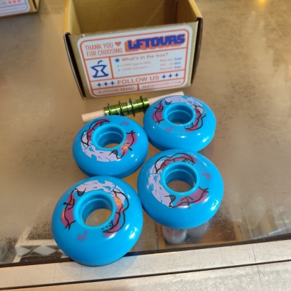 LFTOVRS - Azure 60mm/92a Tuppercore Aggressive Inline Skate Wheels