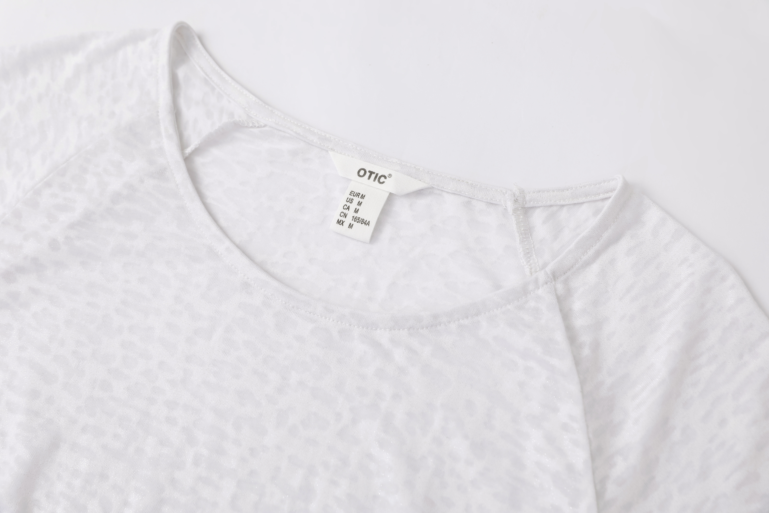 Simple White Short-Sleeve T-Shirt