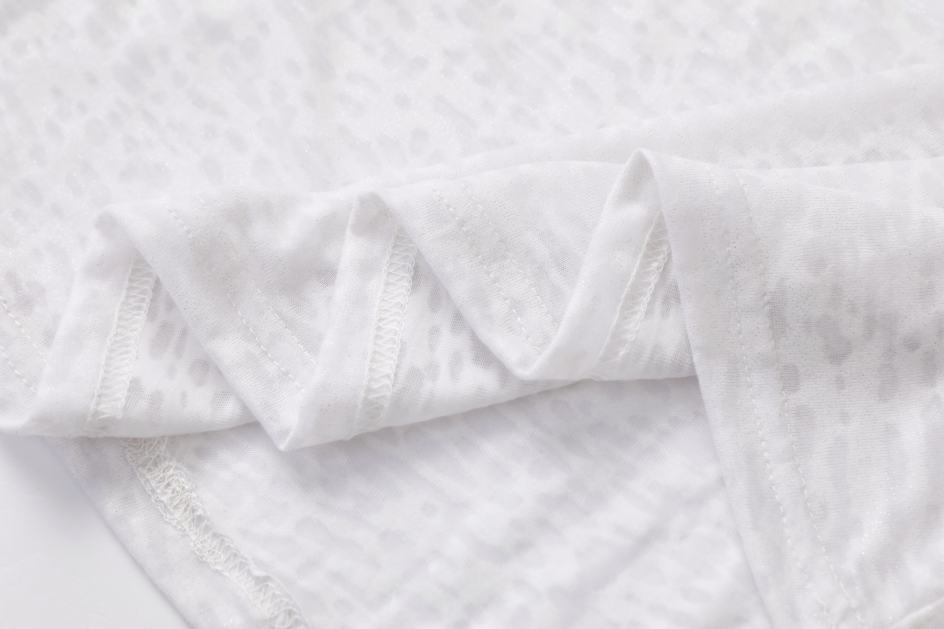 Simple White Short-Sleeve T-Shirt