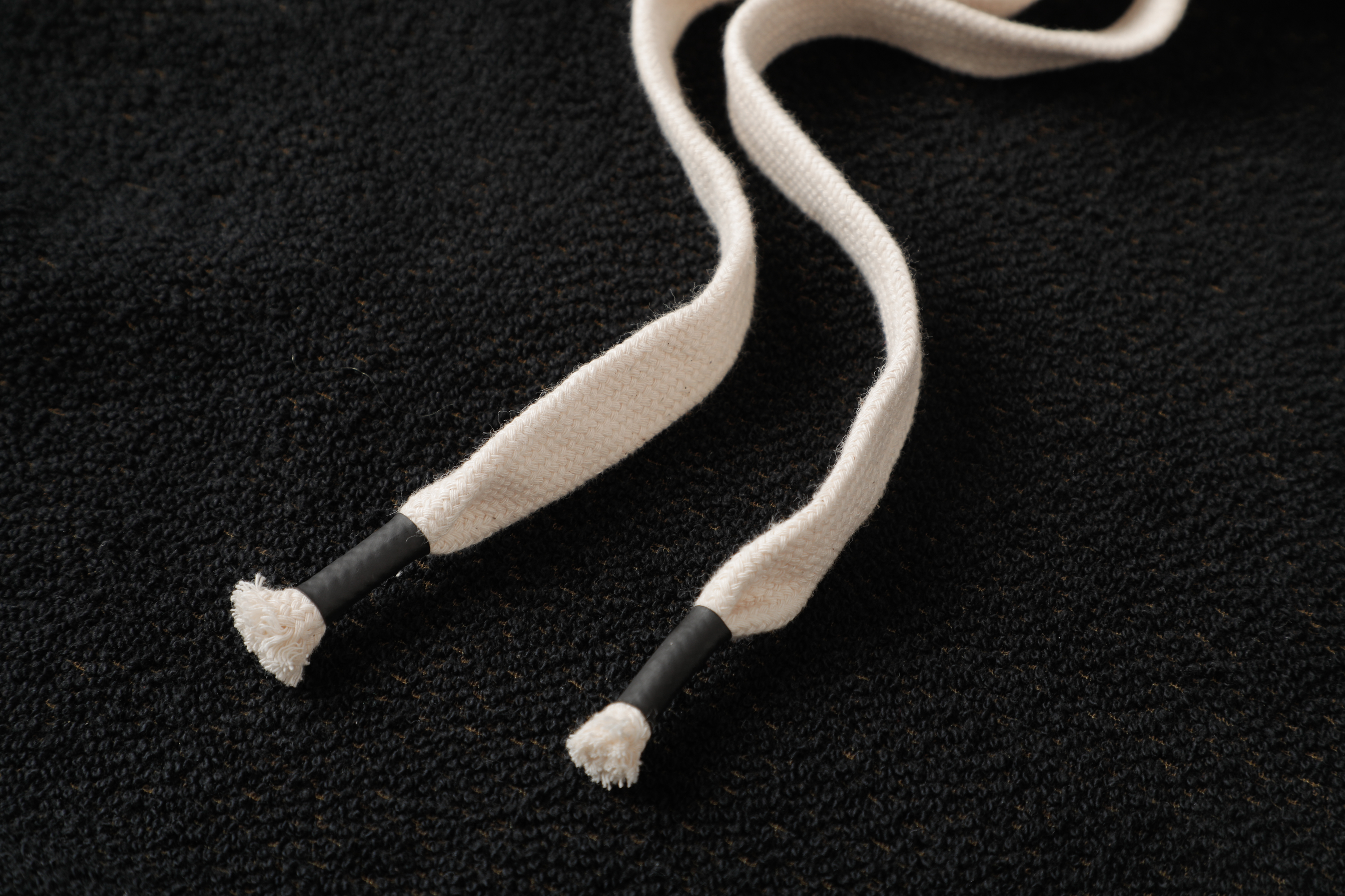 男裝黑色有帽衛衣