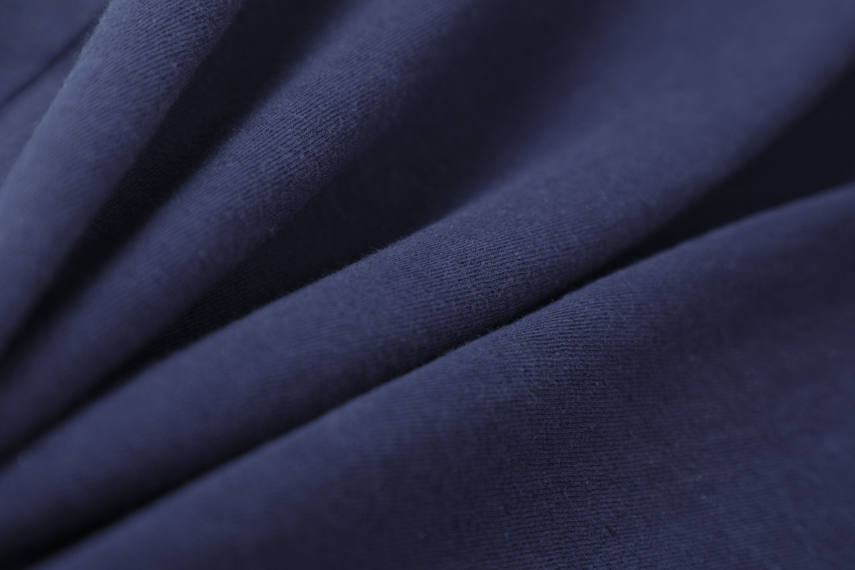 Blue short-sleeved T-shirt