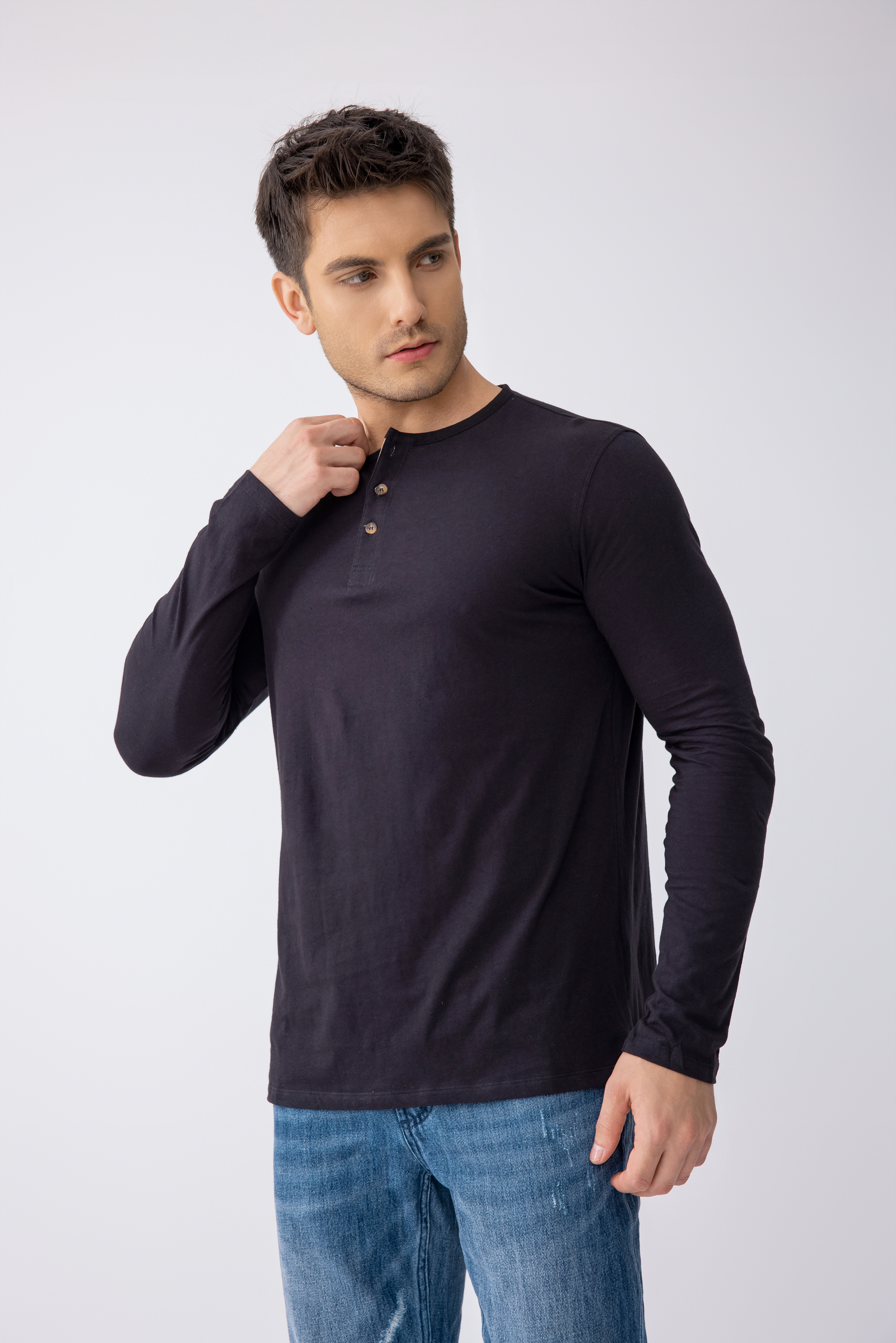 Men's Long Sleeved Clothing