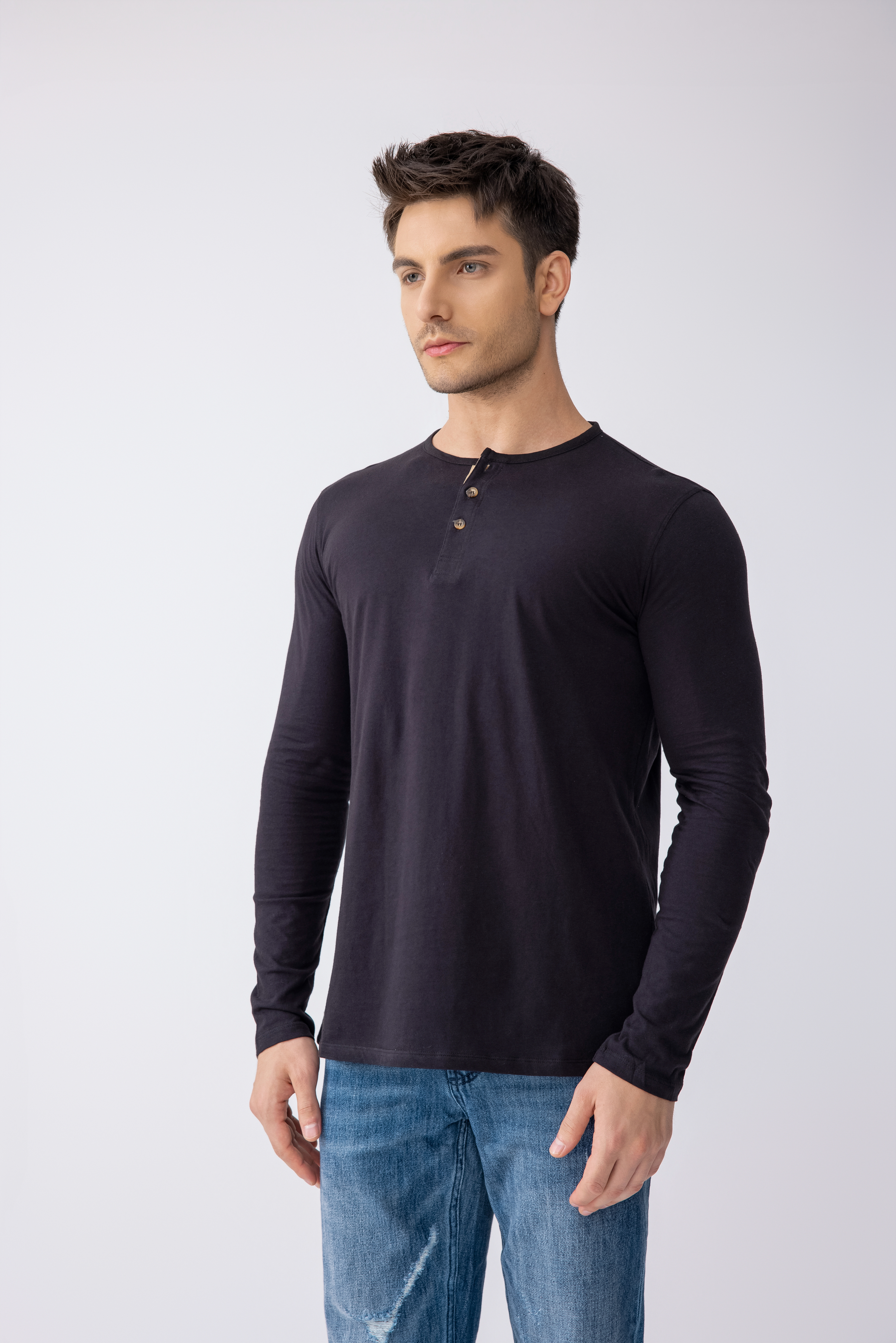 Men's Long Sleeved Clothing