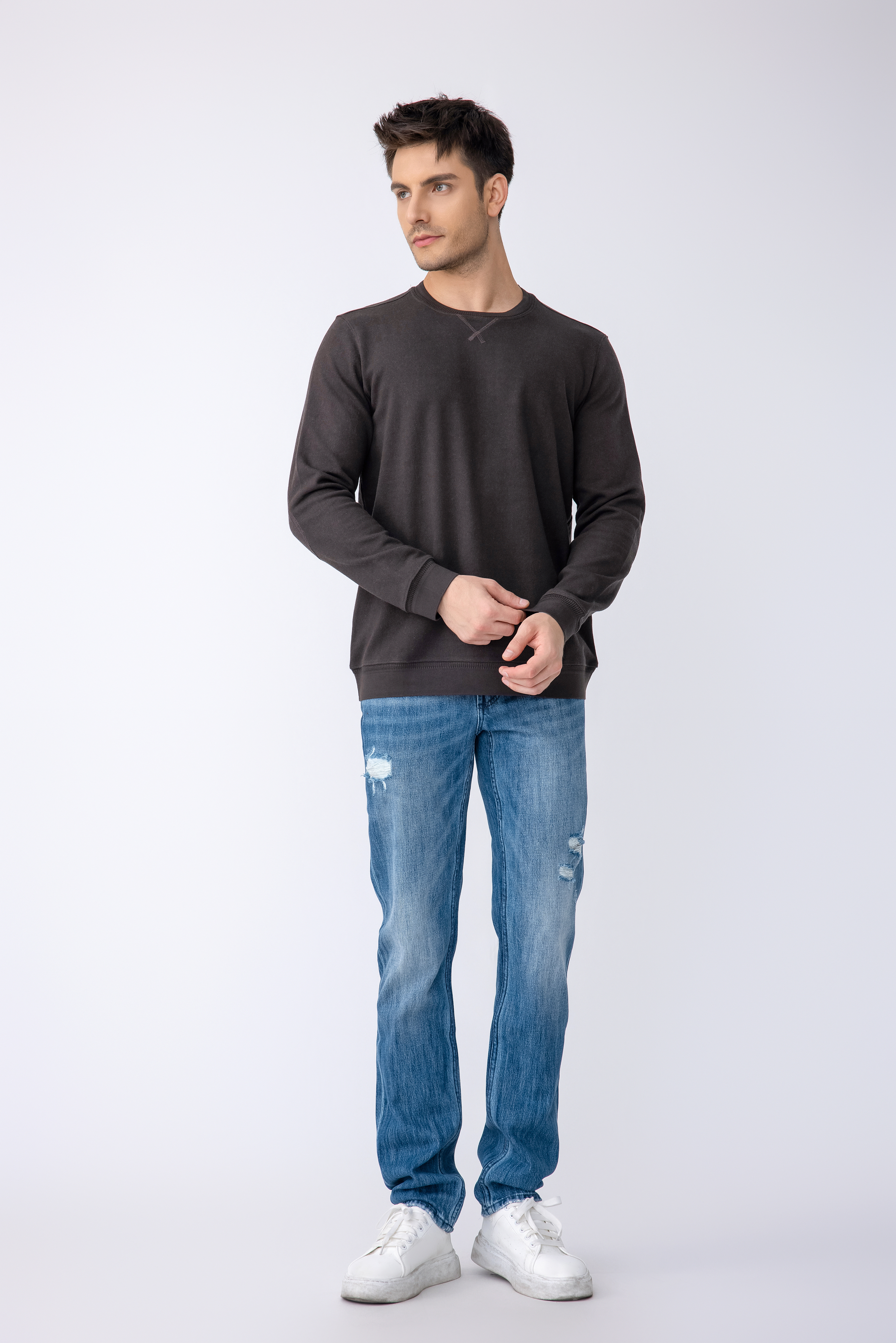 Men's Round Neck Long Sleeved T-Shirt