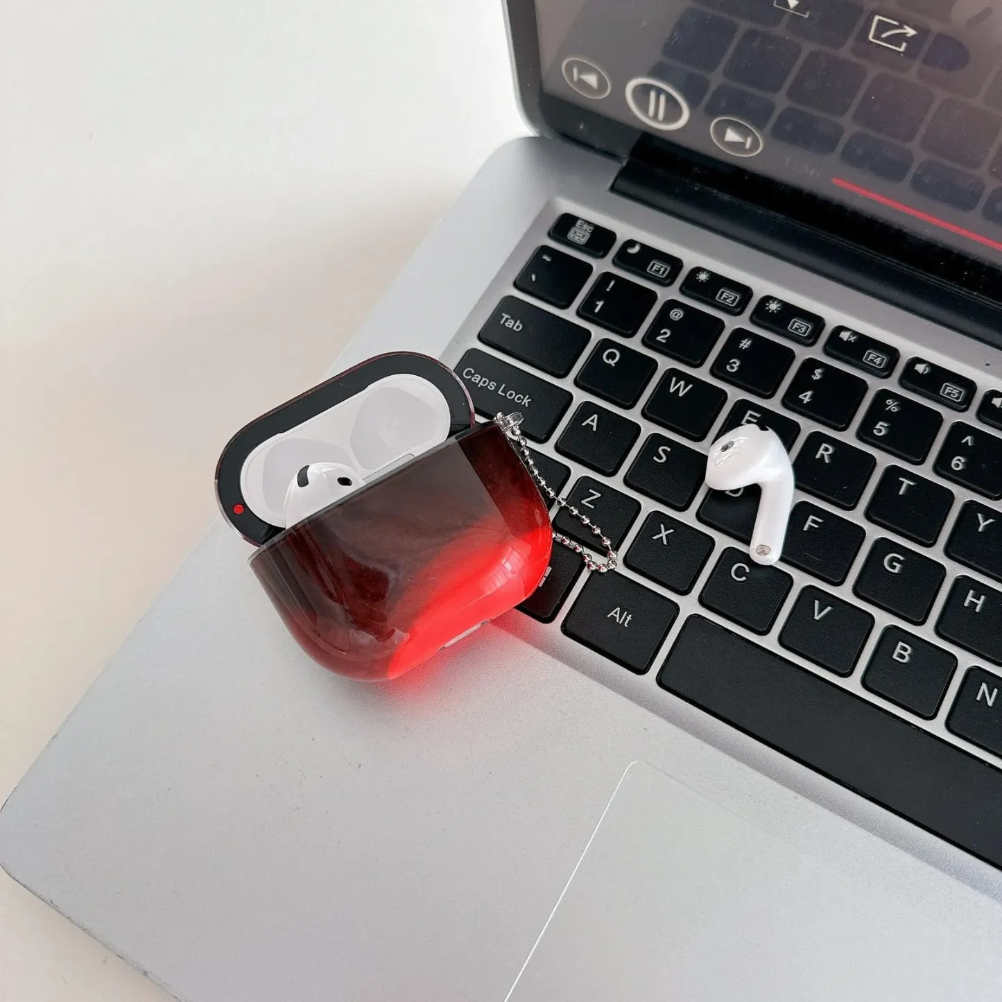 カスタム名液体グリッター AirPods ケース暗闇で光る流砂の輝きかわいい保護カバー AirPods 1 2 3 4 耐衝撃 -