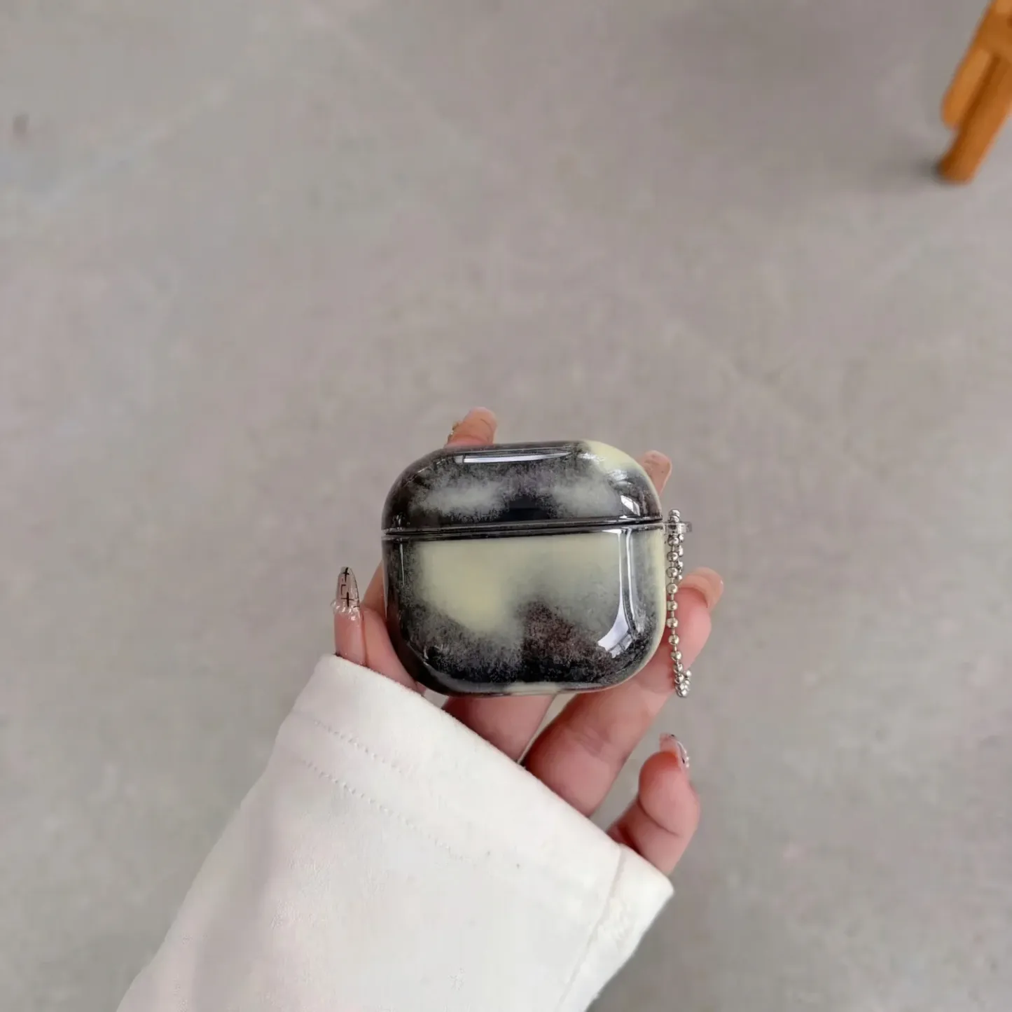 カスタム名液体グリッター AirPods ケース暗闇で光る流砂の輝きかわいい保護カバー AirPods 1 2 3 4 耐衝撃 -