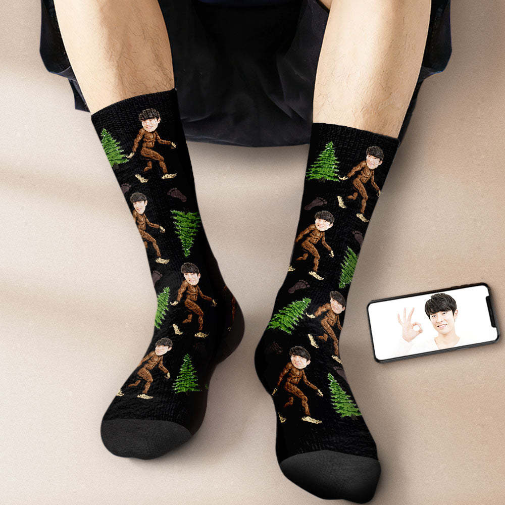 カスタムフェイスソックス-写真入り名入れ可能な猿人と松の木柄のオリジナル靴下プレゼント
