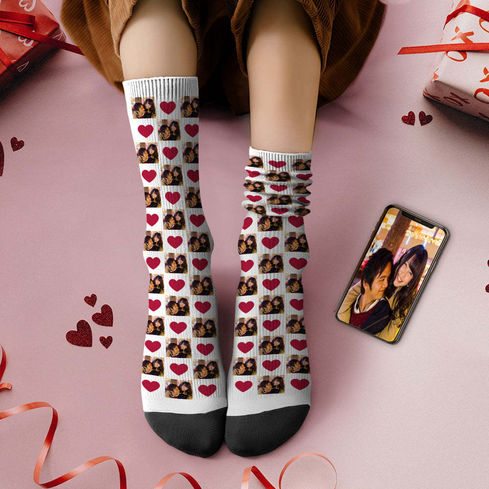 カスタムフォトソックス-思い出写真入れ名入れ可能なオリジナルバレンタイン靴下プレゼント-ハート形柄