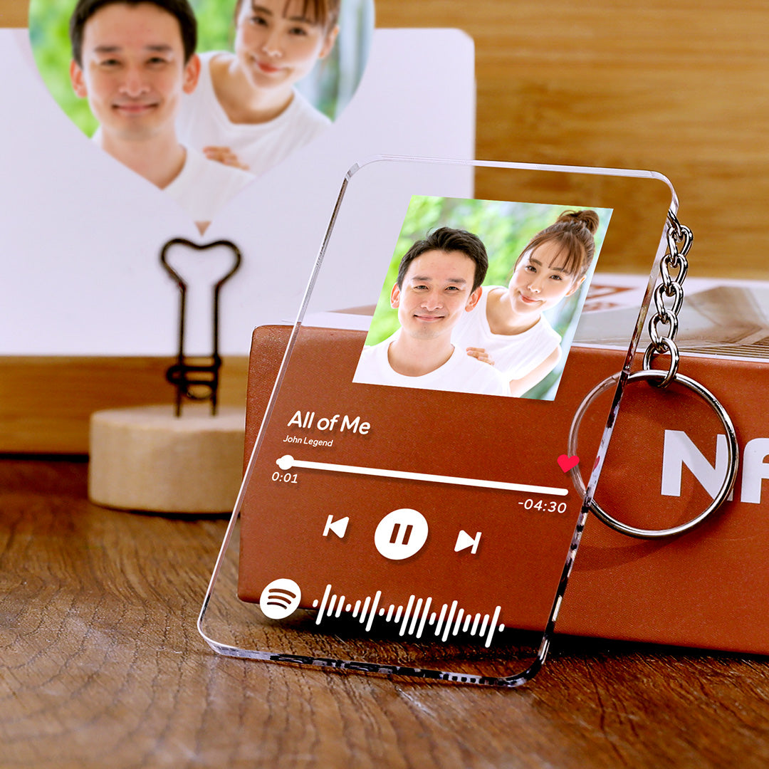 カスタムミュージックミュージックキーホルダ‐オンラインで自由にカスタマイズデザイン可 スキャン可能なミュージックコード画像付き
