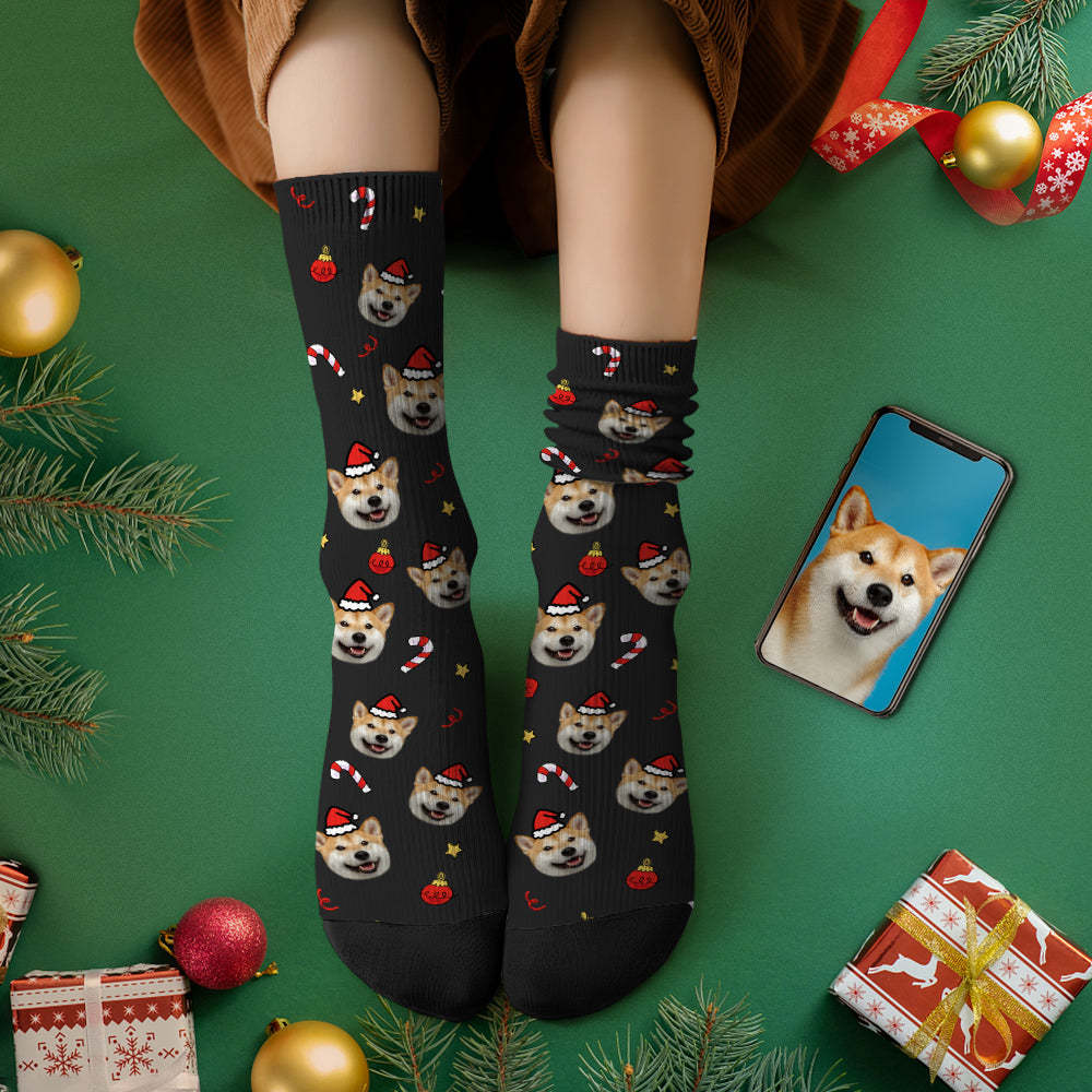 カスタムフェイスソックス-写真入れ名入れ可能なオリジナルクリスマス靴下プレゼント-サンタ帽子をかぶったかわいい犬