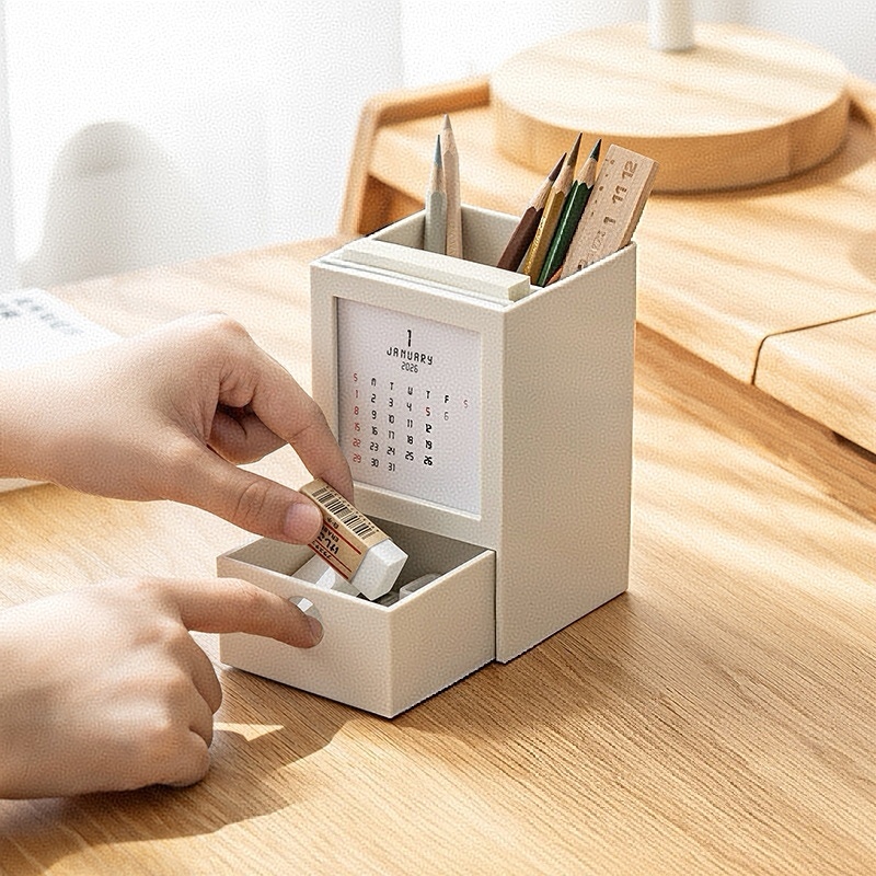 2026 クリエイティブ ペンホルダー カレンダー デスクオーガナイザー スタイリッシュ デスクトップカレンダー 8*8*13cm - 