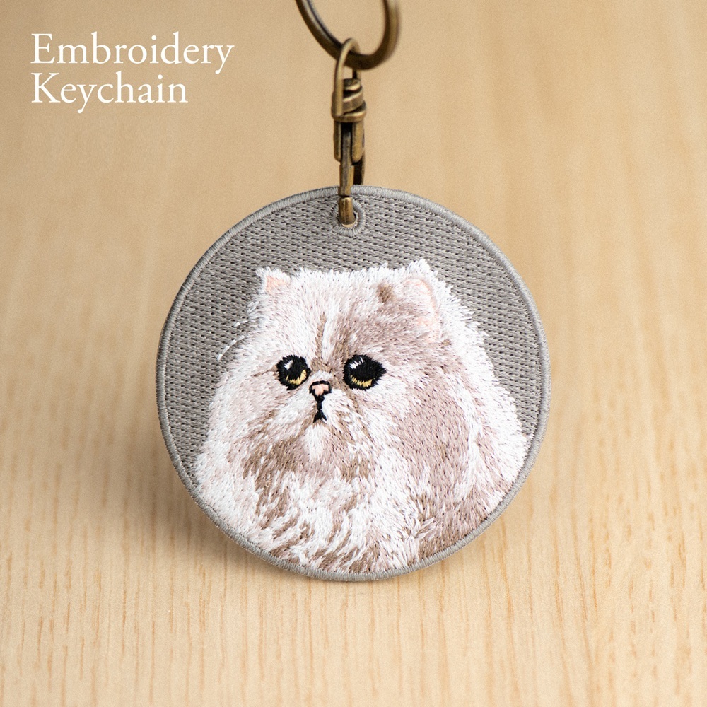 刺繍入り猫キーホルダー.リアルな猫種デザイン.猫好きの方にぴったりのかわいい動物キーホルダー. - 