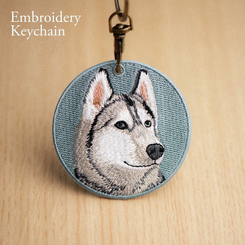 刺繍入り犬キーホルダー.リアルな犬種デザイン.犬好きの方にぴったりのかわいい動物キーホルダー. - 
