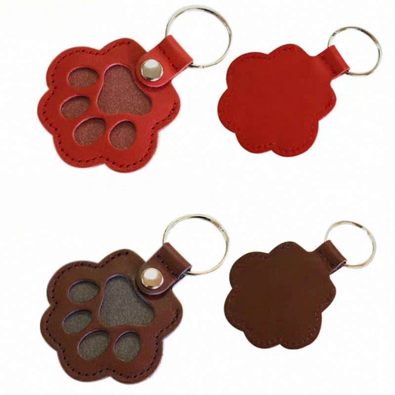 ペットの毛のキーホルダー パーソナライズされた革の記念品 犬の毛皮の思い出の保管に