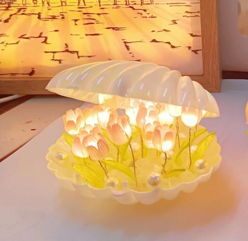 チューリップの夜光で作る温かみのあるインテリア -