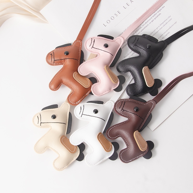 2026年幸運の馬革キーホルダー かわいいポニーバッグチャーム 富がやってくる かわいいアクセサリー