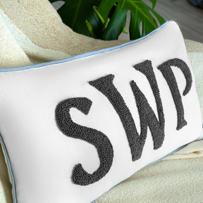 ホームデコレーション用パンチニードル刺繍入りカスタム枕カバー,パーソナライズギフト,卒業祝い,寮の部屋の装飾,子供部屋の装飾 -