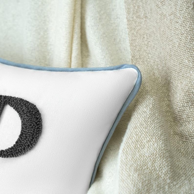 ホームデコレーション用パンチニードル刺繍入りカスタム枕カバー,パーソナライズギフト,卒業祝い,寮の部屋の装飾,子供部屋の装飾 -