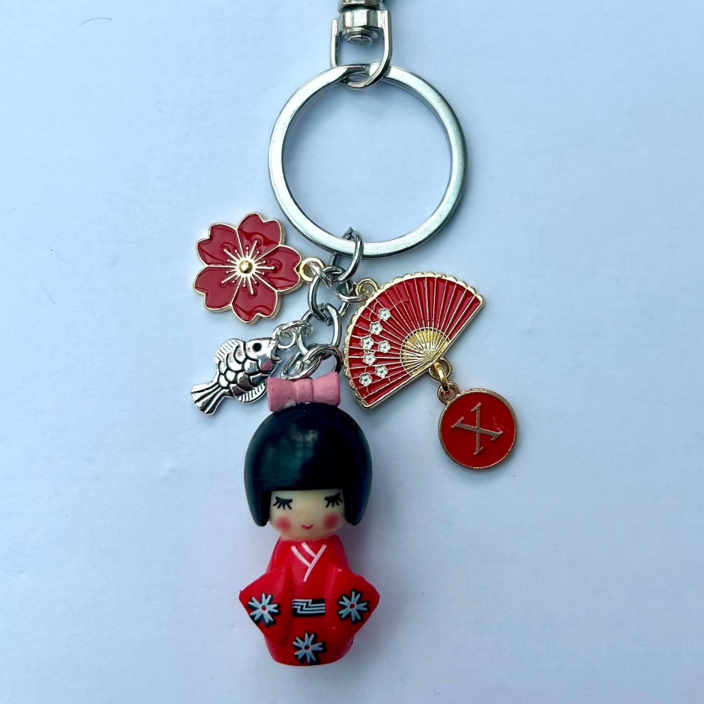 日本の桜こけしキーホルダー芸者人形チャーム桜の花付きイニシャルバッグチャームかわいい日本のギフト